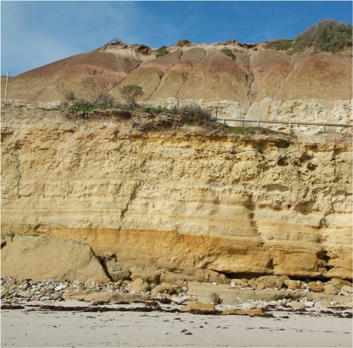 Gesso in polvere. produzione industriale utilizzata in edilizia, allo stato  naturale o malta. concetto di costruzione